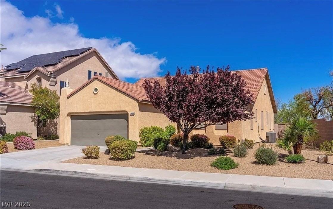 2406 Paveene Ave - Photo 2 of 29