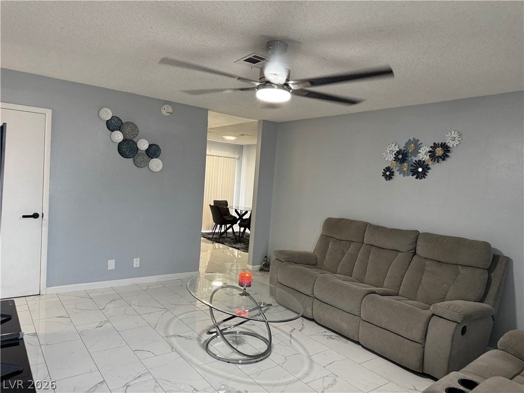 4800 Fernley Way - Photo 5 of 33