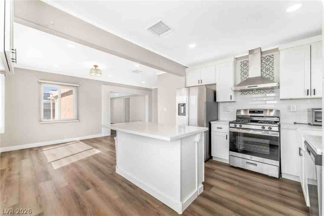 4218 Fulton Pl - Photo 6 of 18