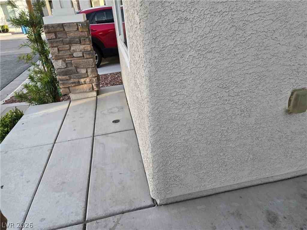 8212 Annual Ridge St - Photo 4 of 50