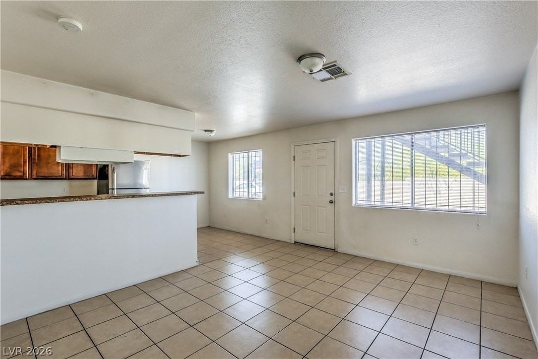 3131 N Walnut Rd #C - Photo 7 of 14