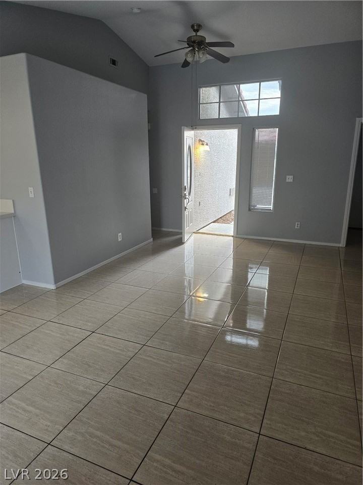 5843 Berry Hill Ln - Photo 6 of 50