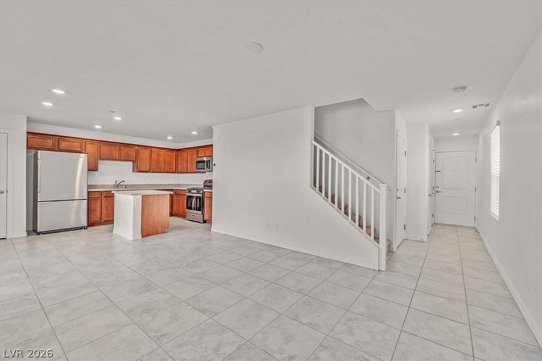 352 Rosefinch St - Photo 2 of 29