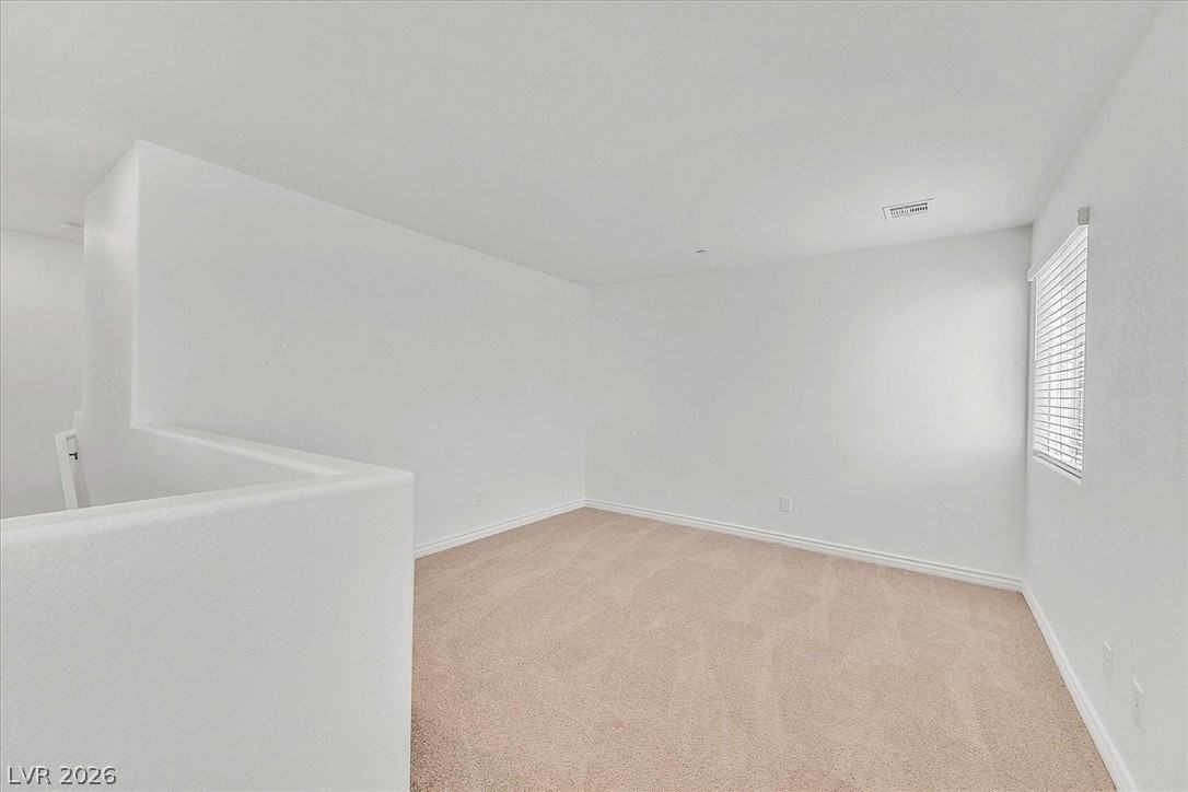 352 Rosefinch St - Photo 7 of 29