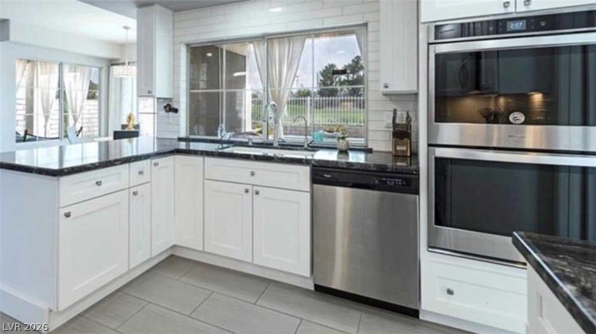 2429 Antler Point Dr - Photo 5 of 33