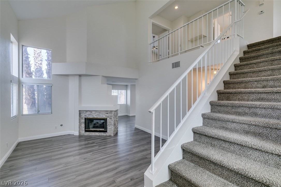 8006 Counterpoint Ln - Photo 3 of 47