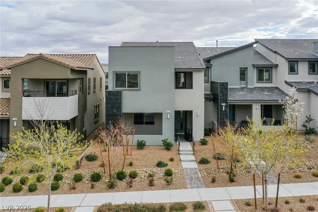 11552 Alpine Cove Ave - Photo 2 of 31