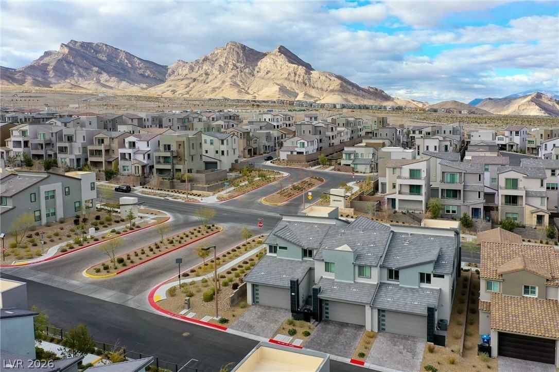 11552 Alpine Cove Ave - Photo 6 of 31