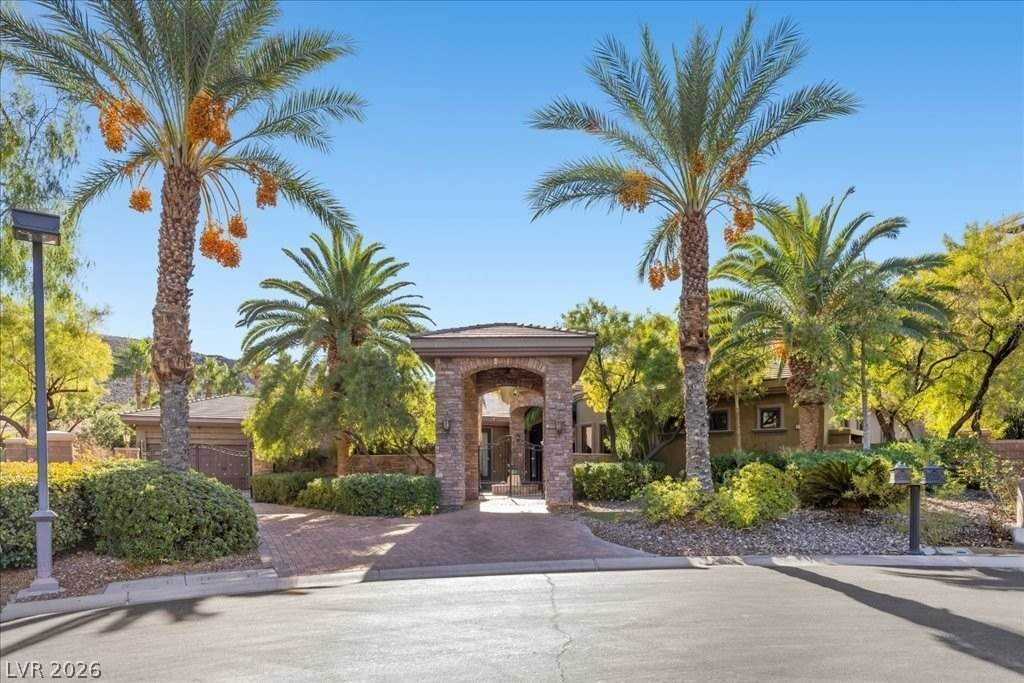 514 Mandalay Ct - Photo 3 of 50