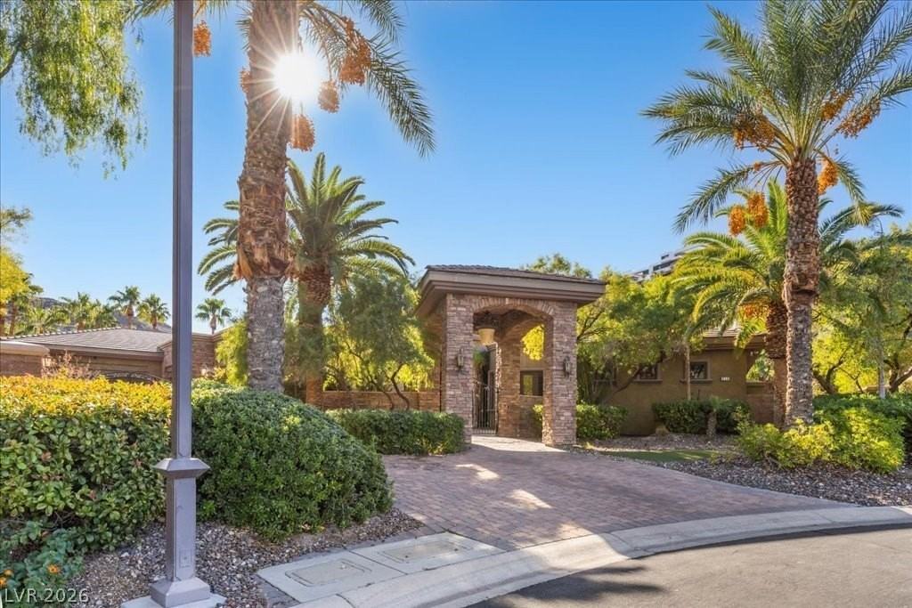 514 Mandalay Ct - Photo 4 of 50