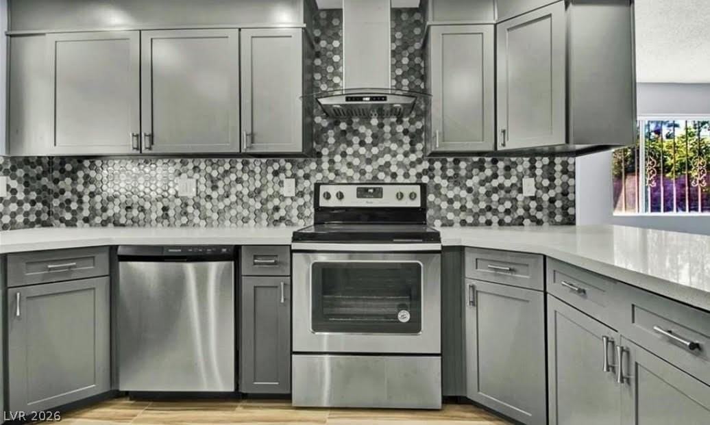 1056 E Oakey Blvd - Photo 4 of 19