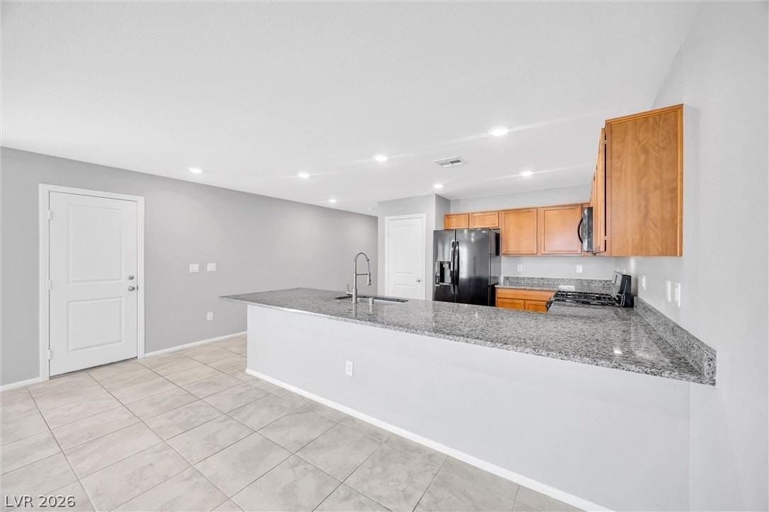 3831 Park Field Dr - Photo 5 of 27