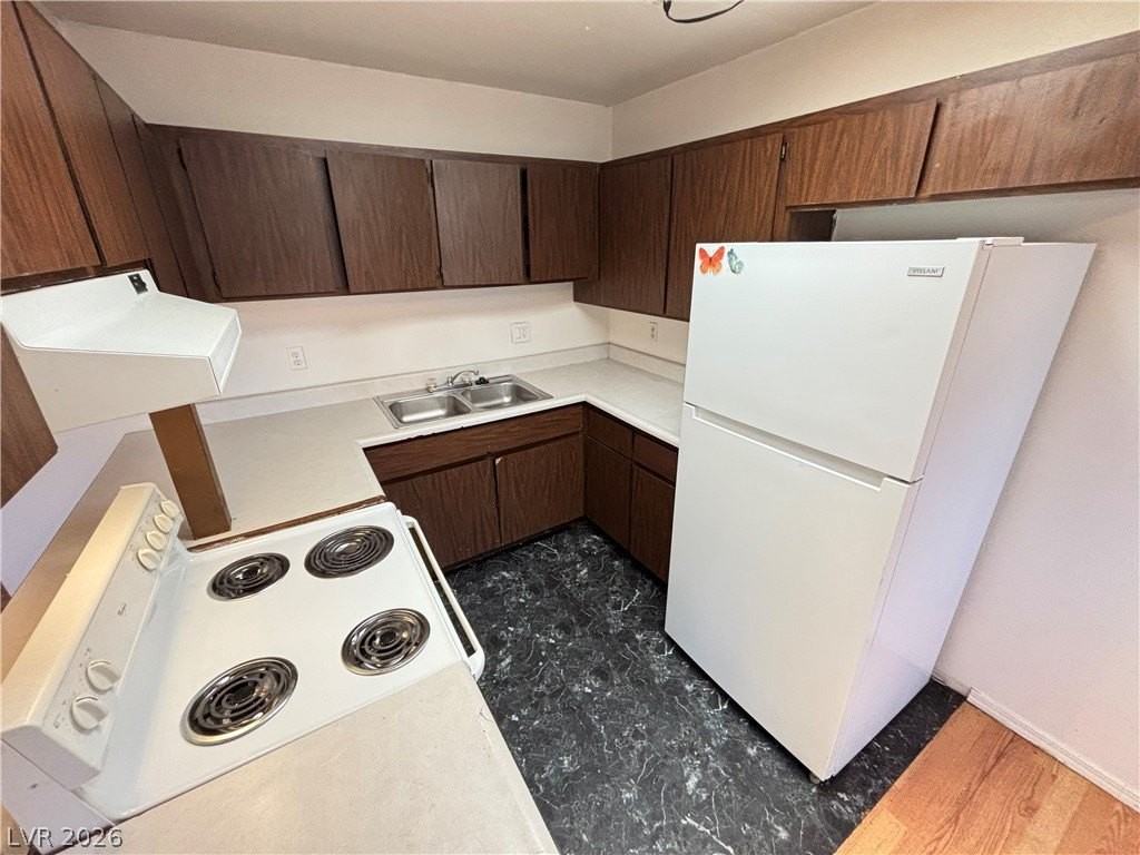 155 Westminster Way #B - Photo 5 of 18