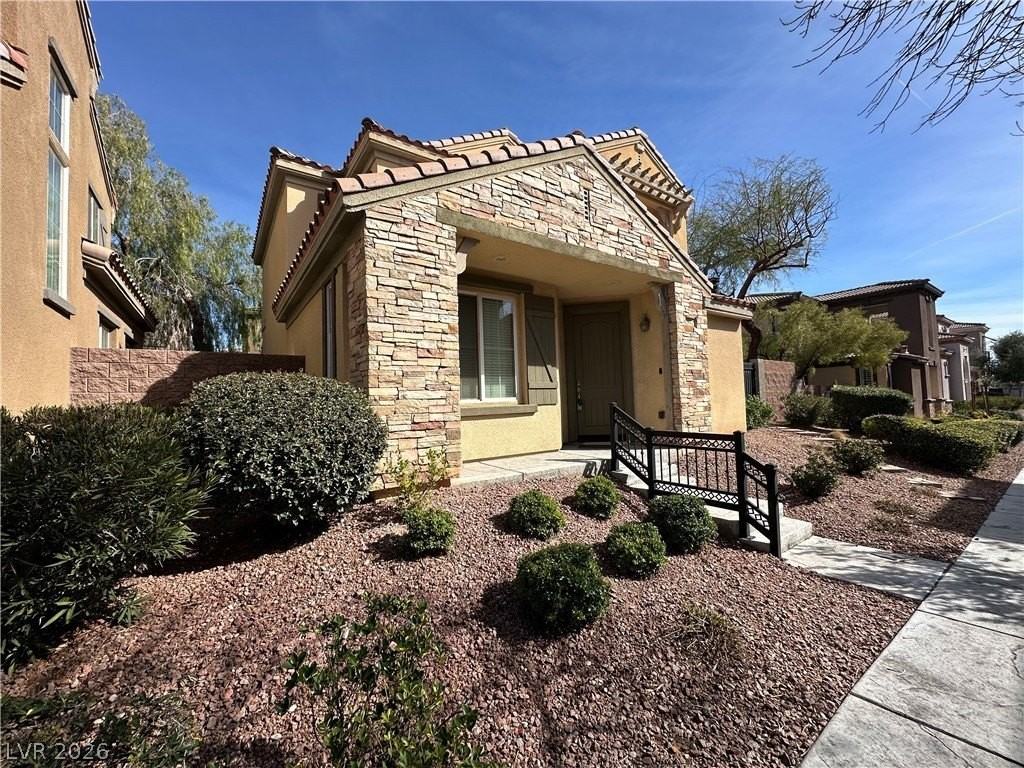 2442 Granada Bluff Ct - Photo 4 of 43