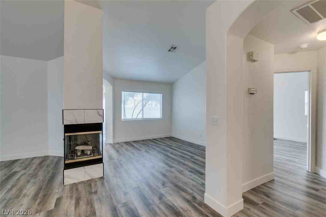 3738 Saint Phillip Ct - Photo 7 of 31