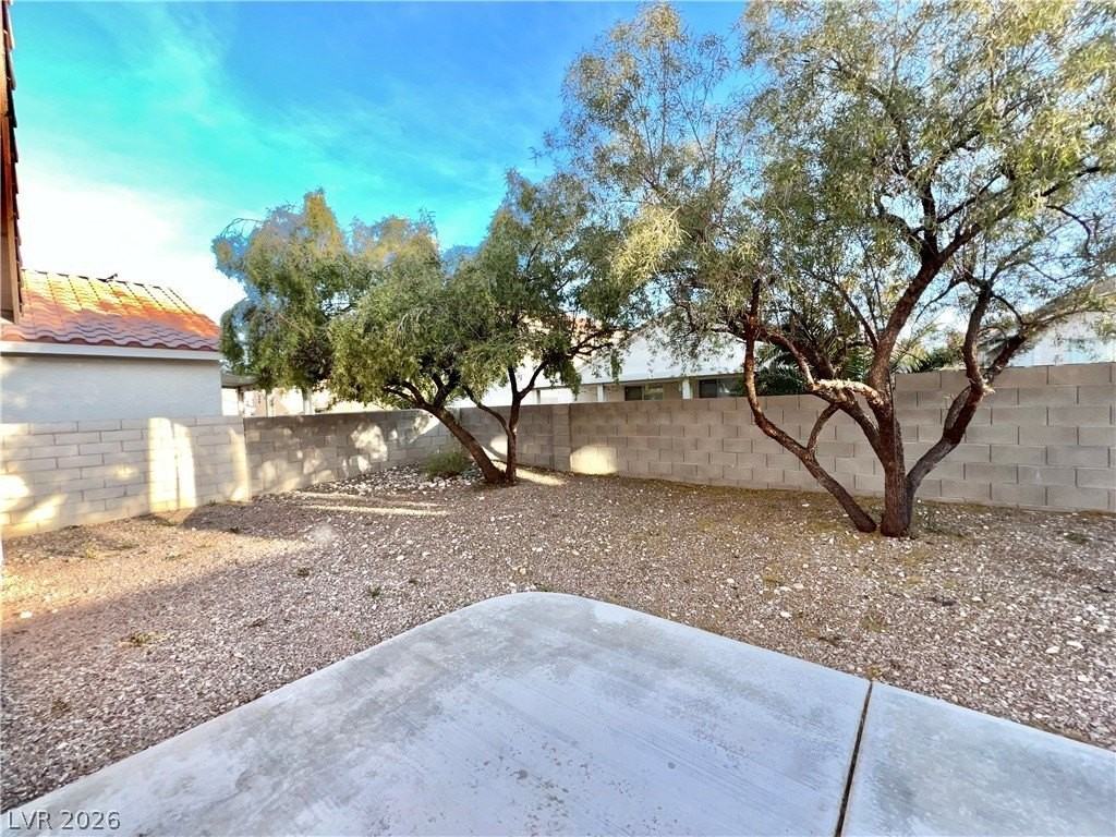 8613 Majestic Pine Ave - Photo 6 of 20