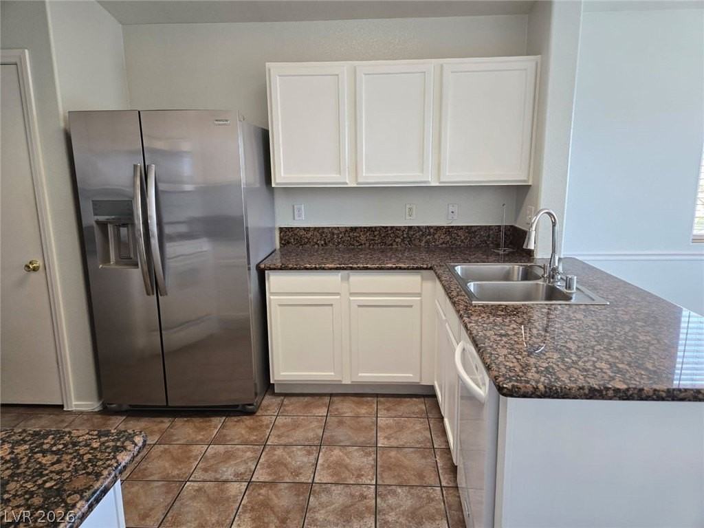 3253 Fossil Springs St - Photo 5 of 12