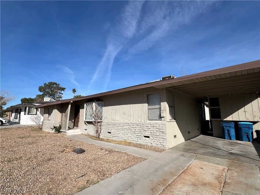 1425 Wengert Ave - Photo 2 of 36