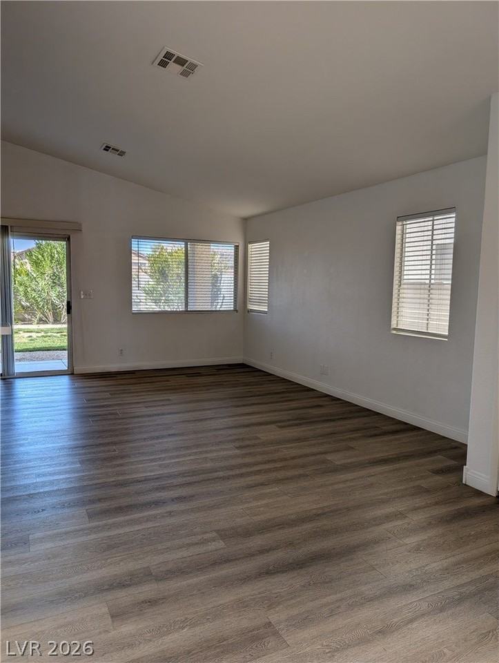 5845 Springmist St - Photo 2 of 9