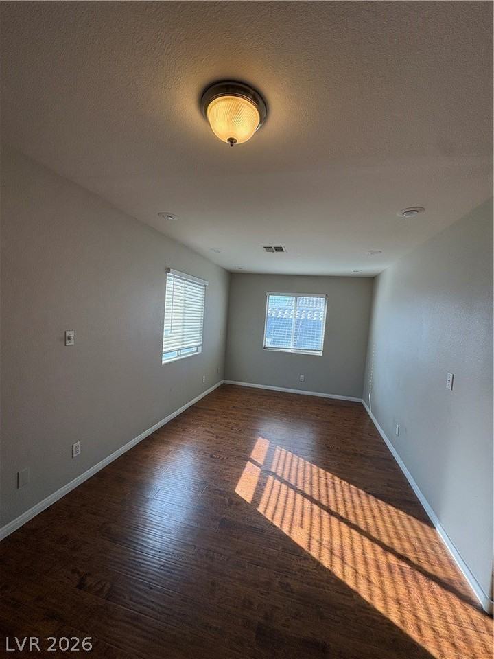 7213 London Bridge Ave - Photo 5 of 10