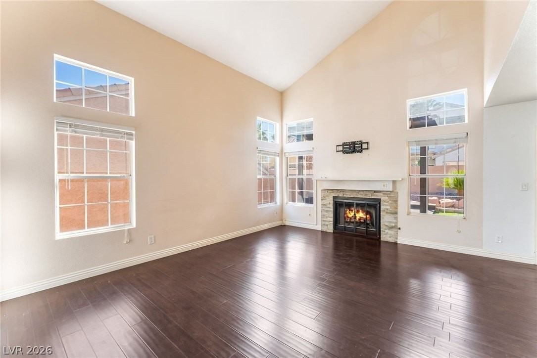 7641 Sea Cliff Way - Photo 3 of 35