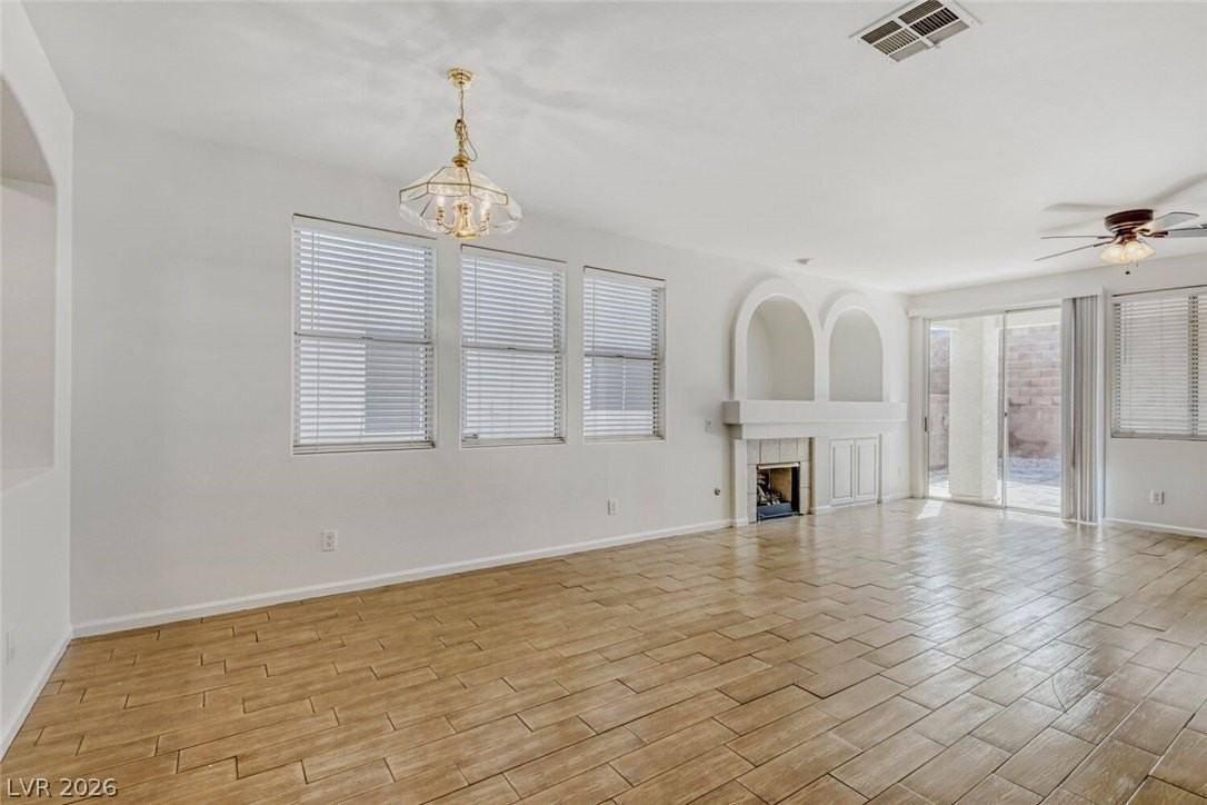 1393 Gran Vista Ave - Photo 2 of 27