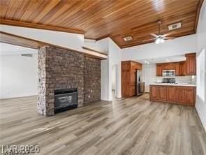 2346 Barneby Ave - Photo 2 of 12