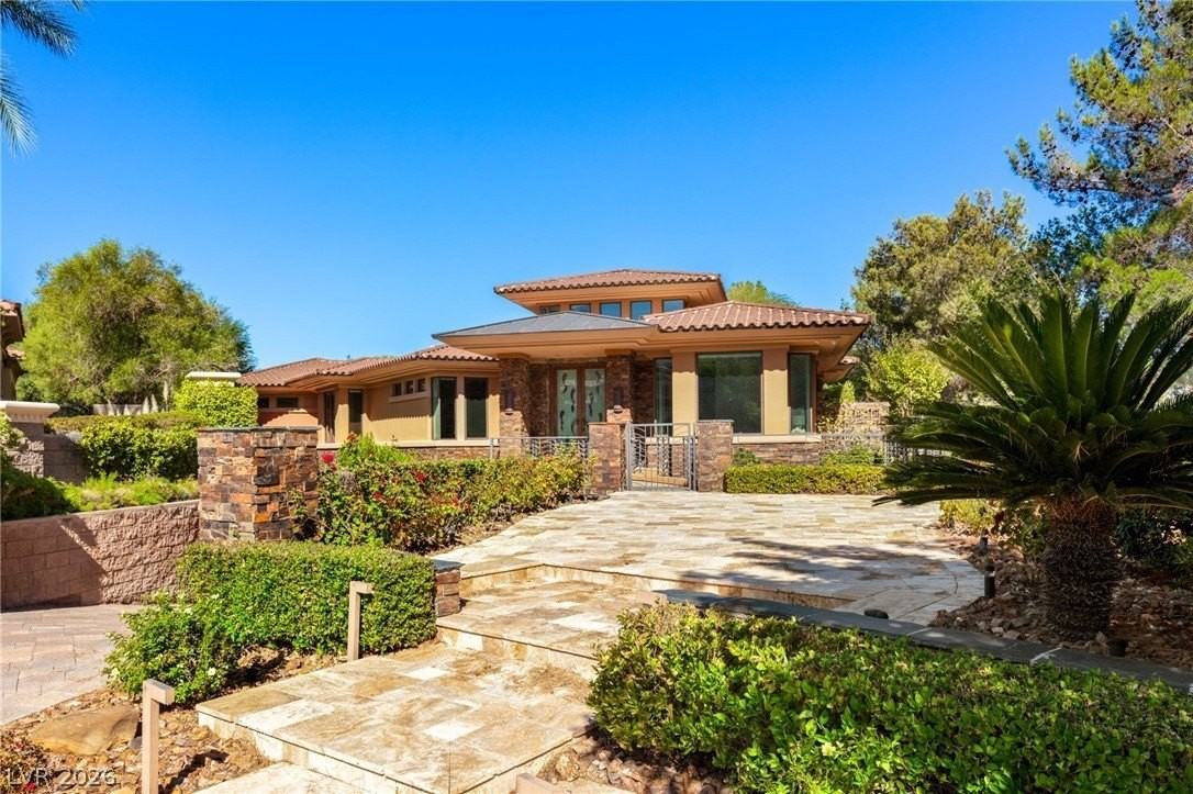 2 Castle Oaks Ct - Photo 2 of 50