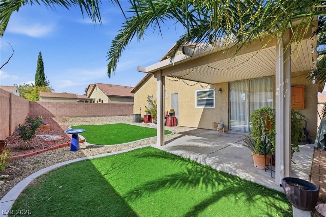 3001 Crackling Leaves Ave - Photo 6 of 39