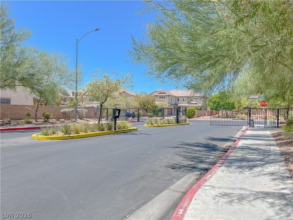 5646 Saint Elias St - Photo 4 of 50