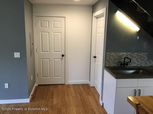 295 Dundaff Street unit: Upstairs - Photo 4 of 14