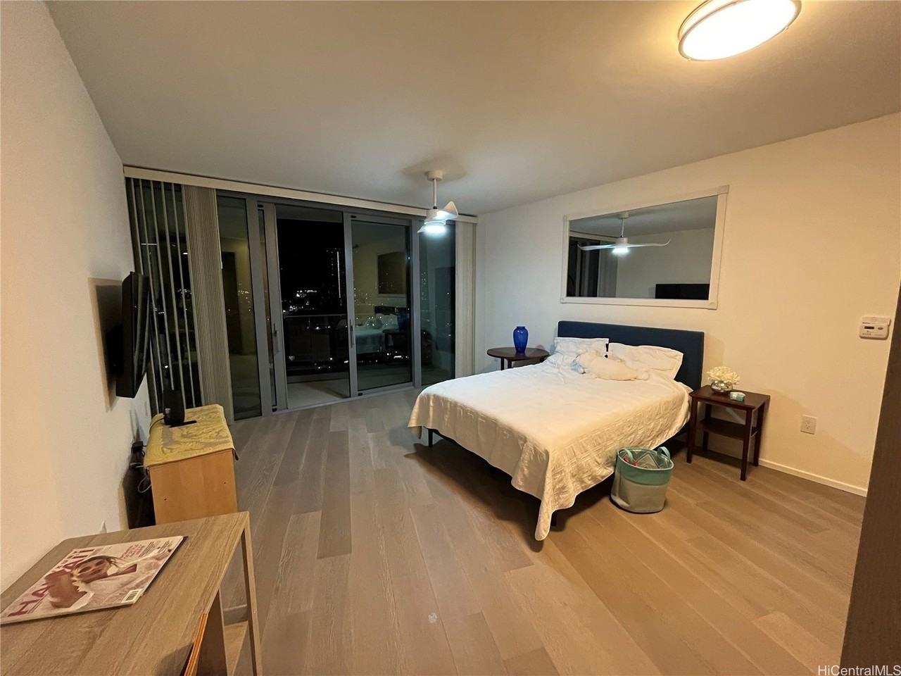 1000 Auahi St Apt 1305 #1305 - Photo 2 of 25