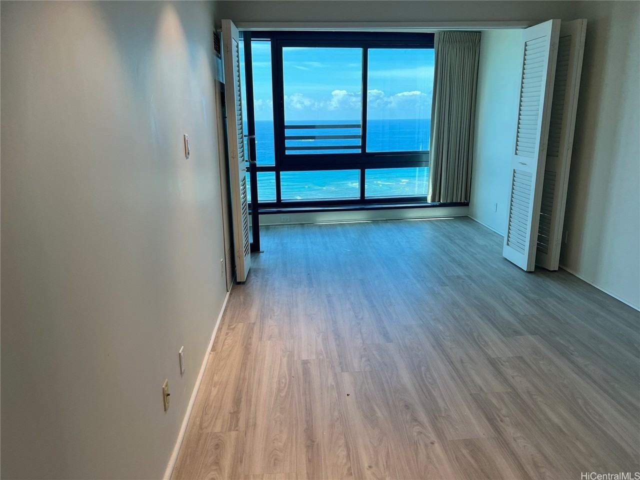 1330 Ala Moana Blvd Apt 3704 - Photo 4 of 15