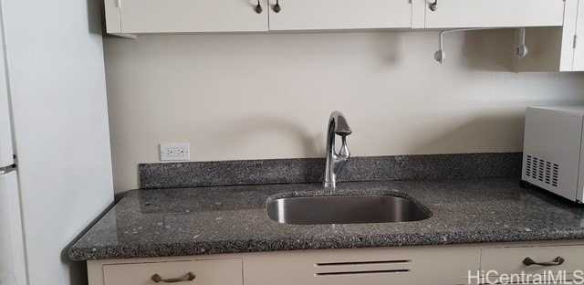 711 Birch St - Photo 5 of 6