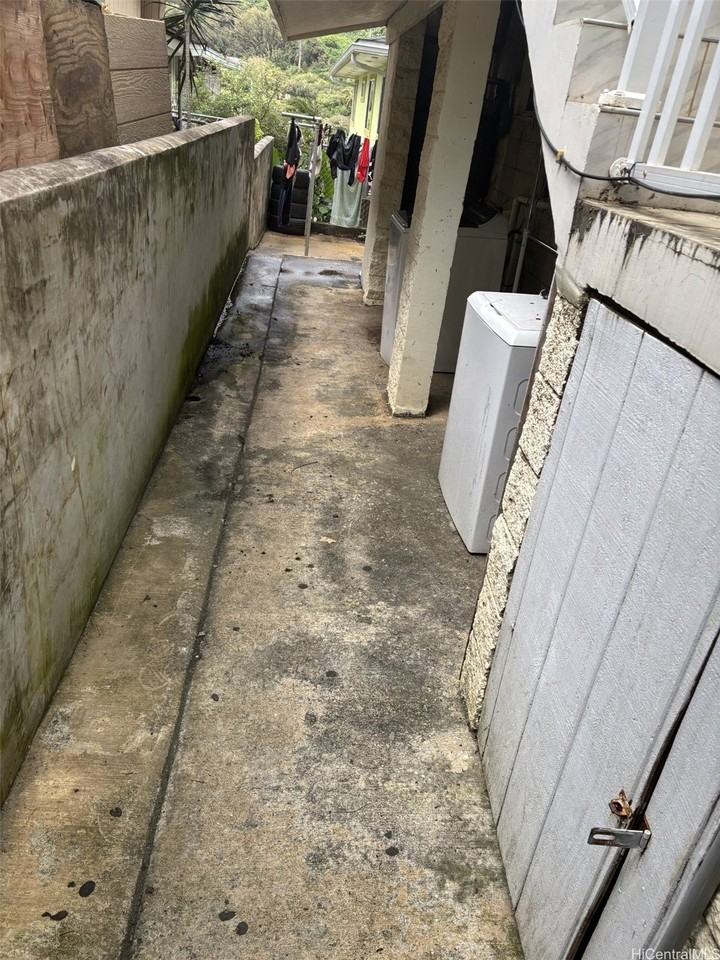 1774 Kuikele St - Photo 6 of 12