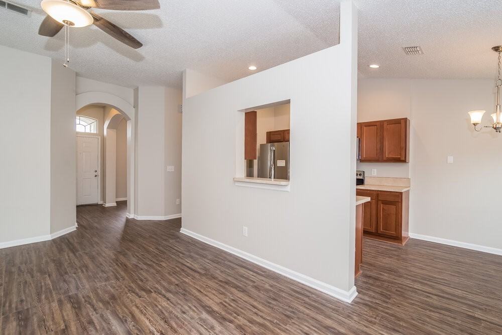 7955 Ortega Bluff Pkwy - Photo 4 of 15