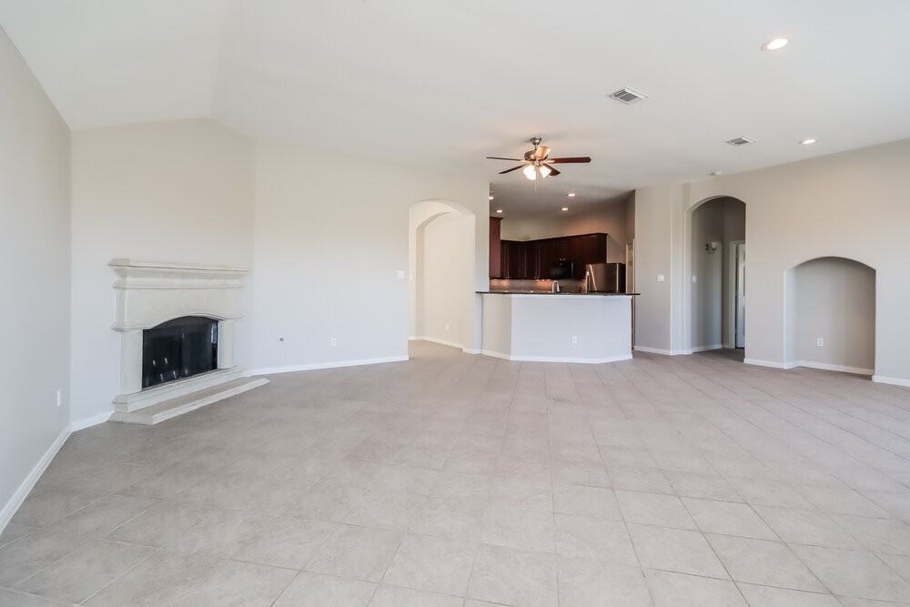 22 Atascadero Dr - Photo 4 of 19