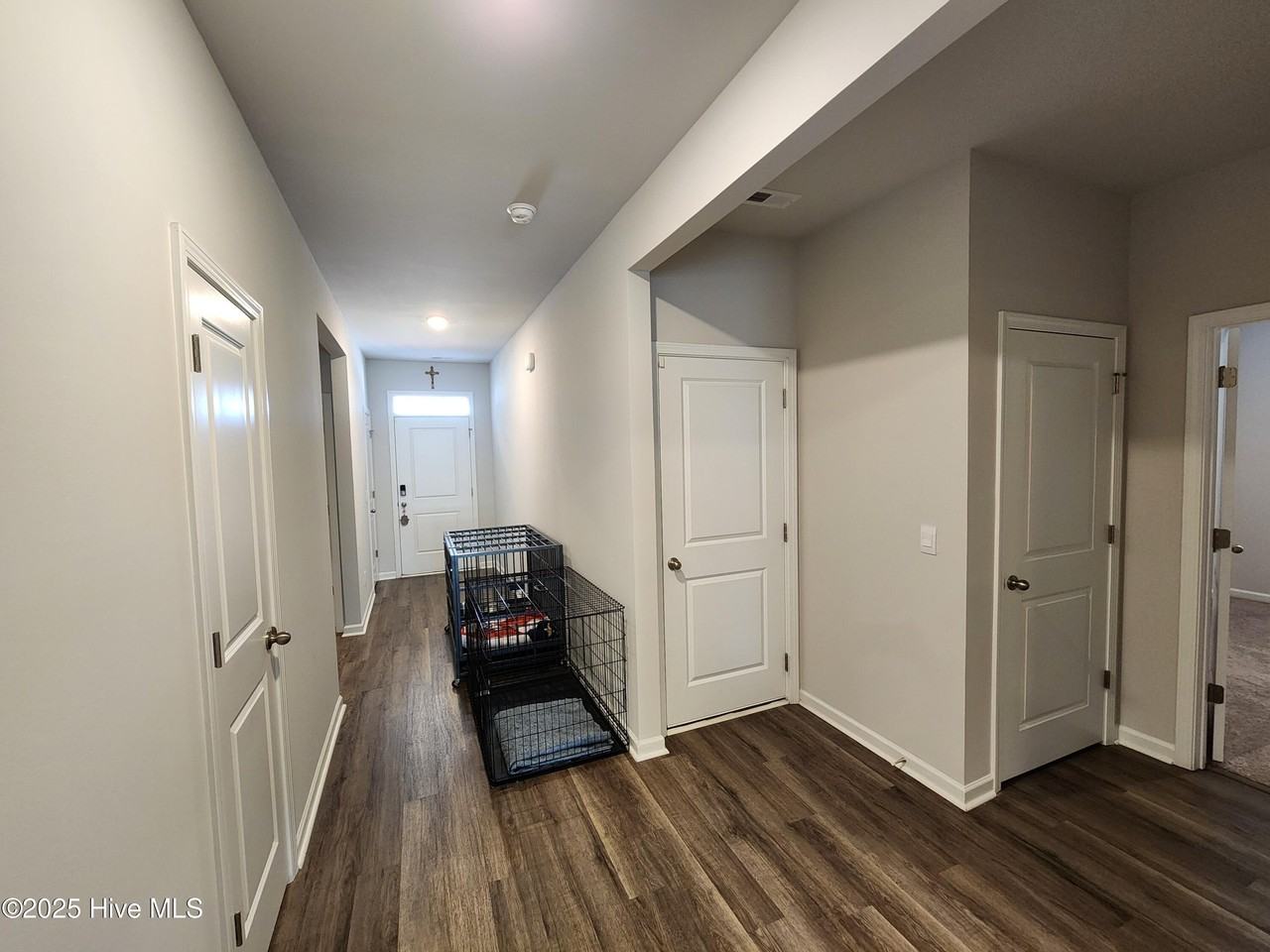 227 Jones Ridge Ln - Photo 2 of 24