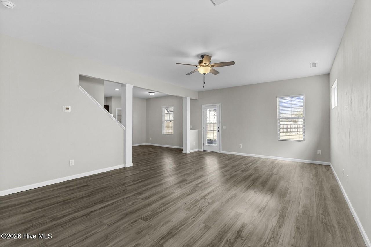 428 Bald Cypress Ln - Photo 3 of 33