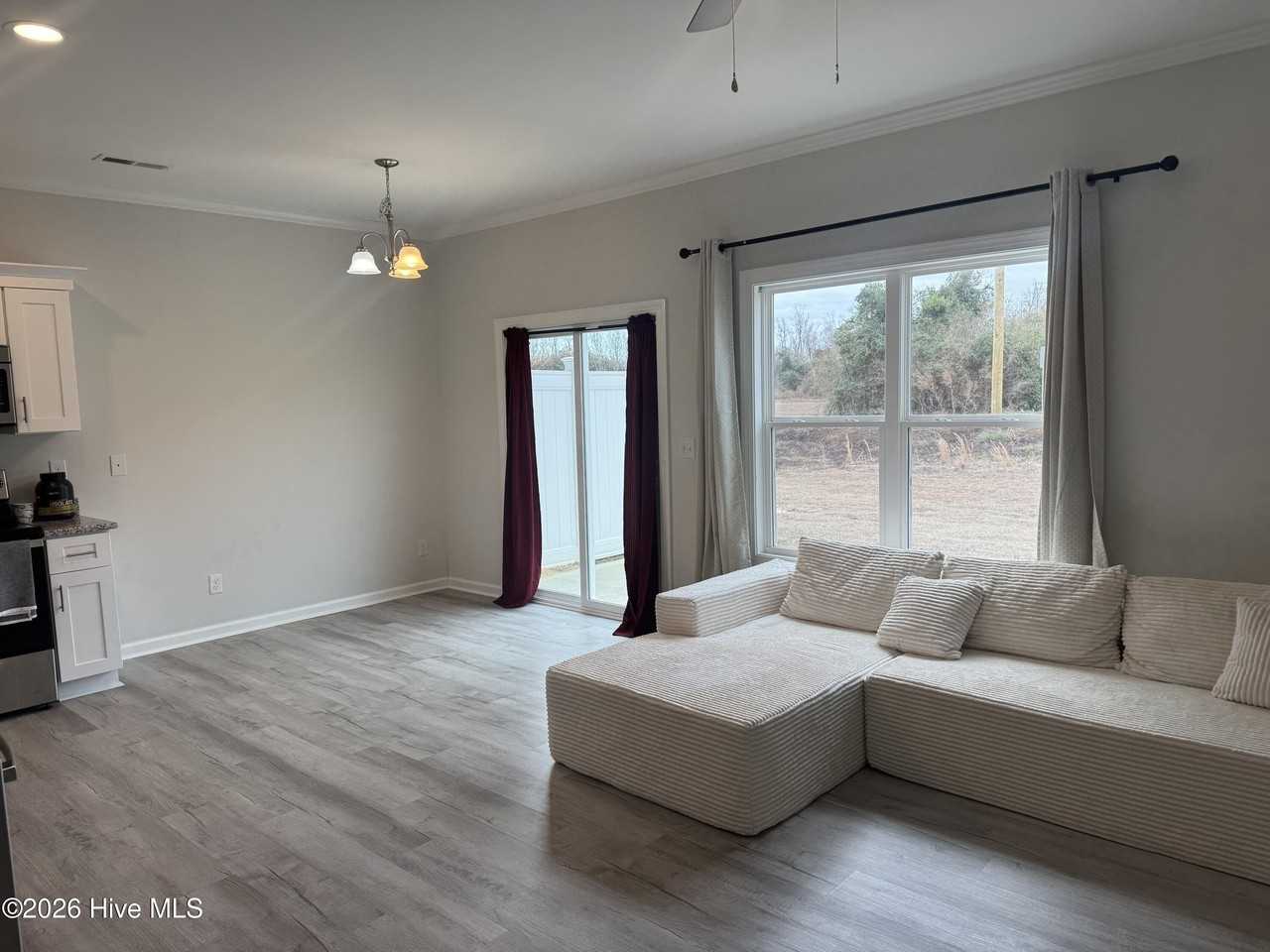 248 Winstead Loop Rd - Photo 3 of 9