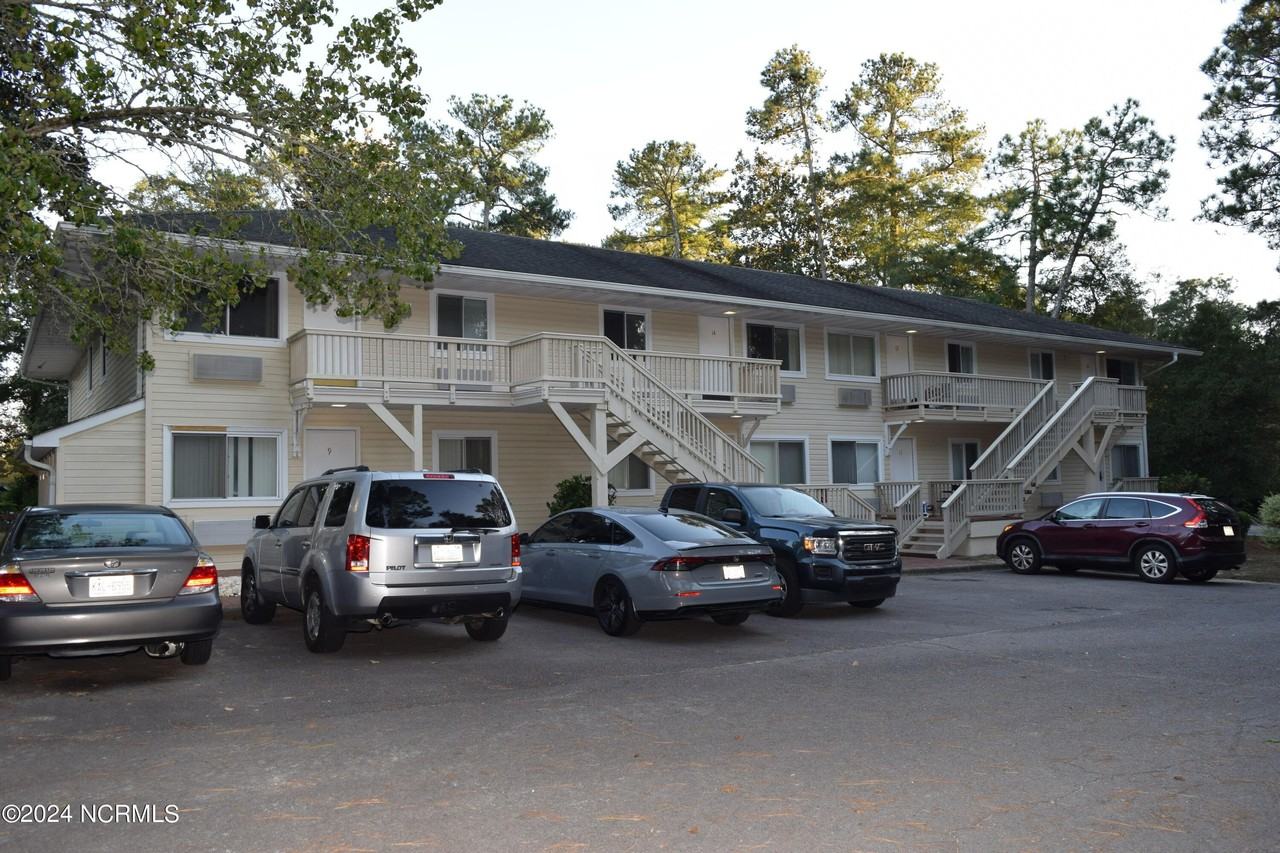 15 Mclean Rd Apt 1 - Photo 2 of 10