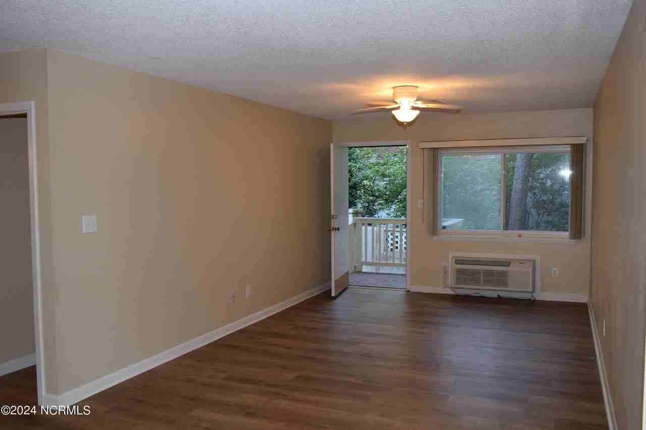 15 Mclean Rd Apt 1 - Photo 5 of 10