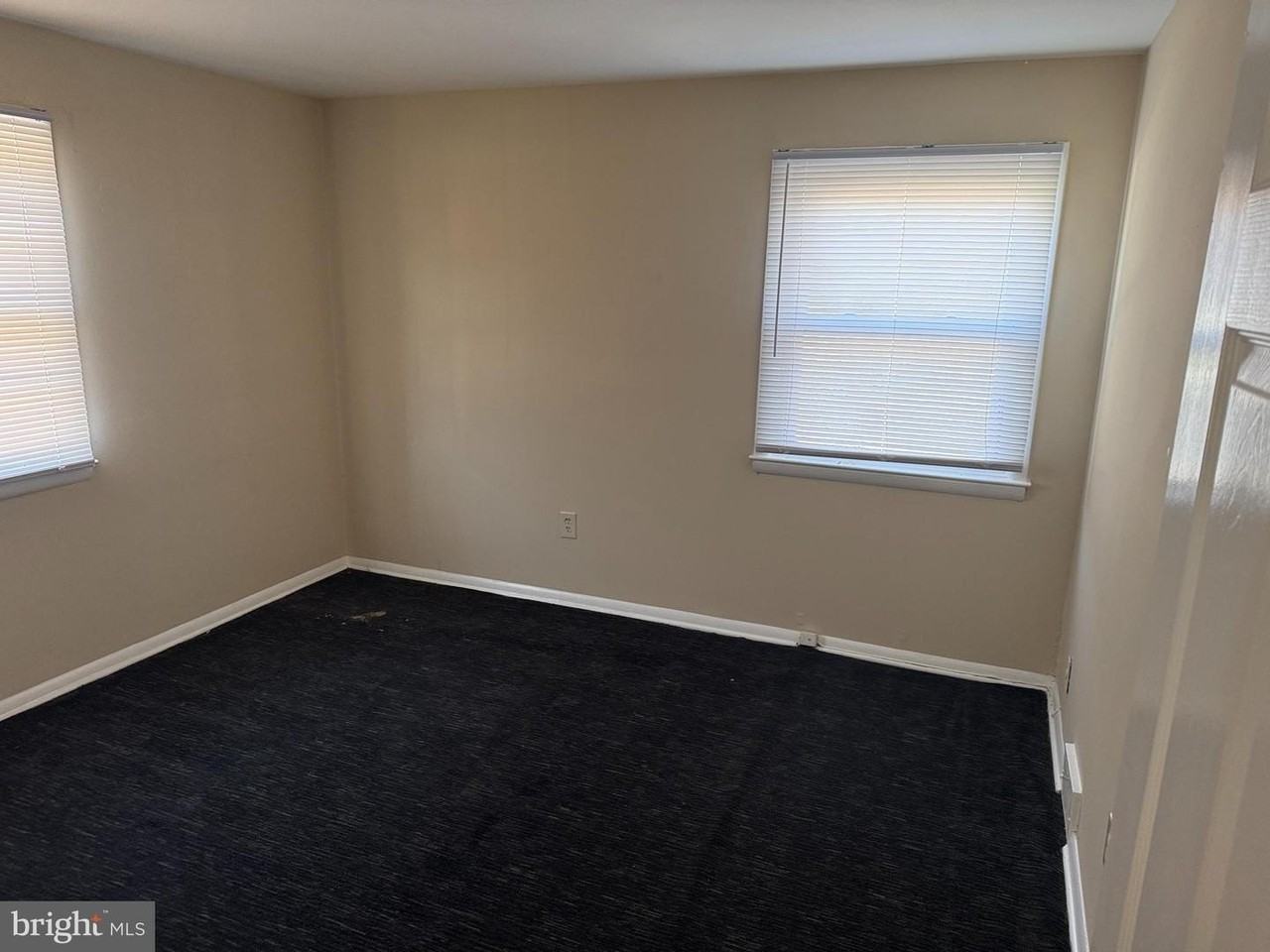 119 Larch Ave - Photo 6 of 10