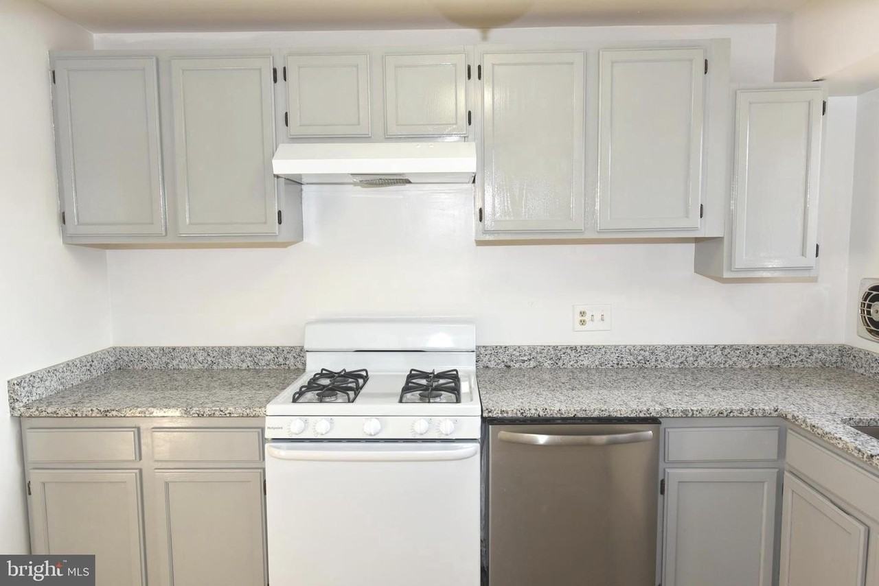 11326 Cherry Hill Rd - Photo 6 of 17