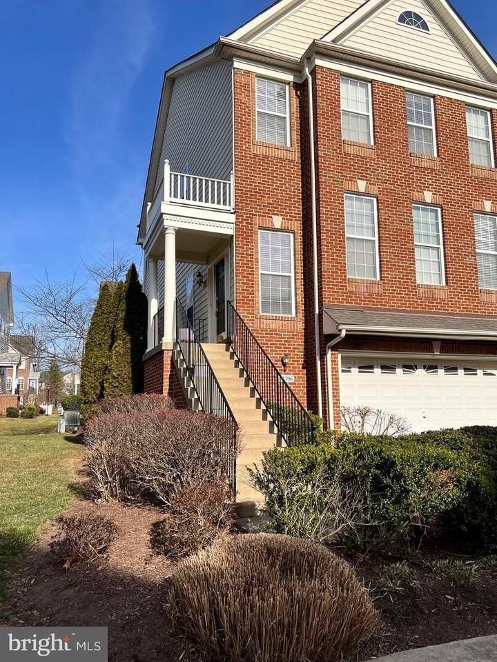 43396 Briar Creek Ter - Photo 2 of 3