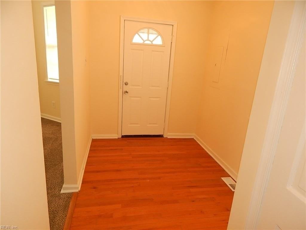 235 Libby St - Photo 3 of 17