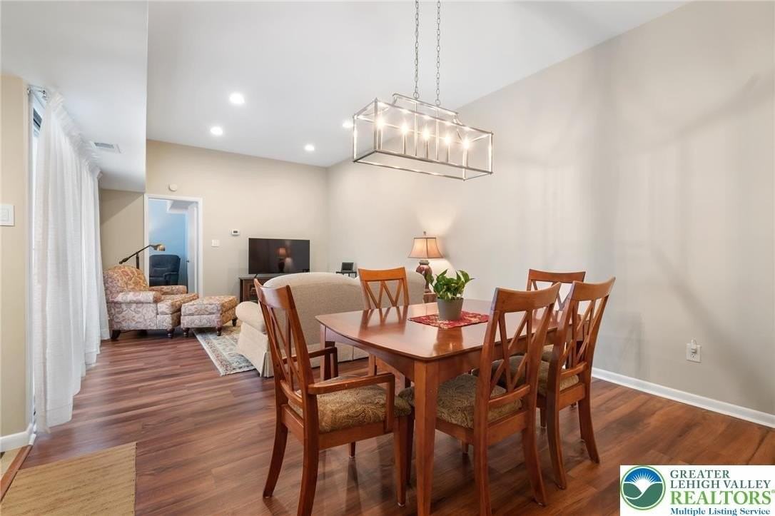 2869 Whitemarsh Pl - Photo 5 of 18