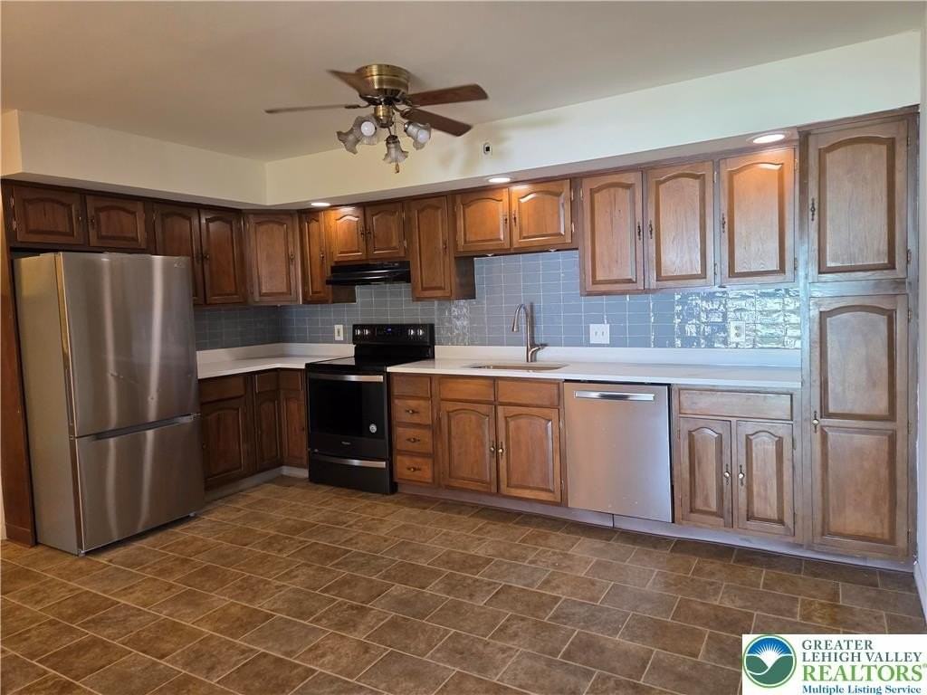 2280 Linden St Apt 2s - Photo 6 of 16