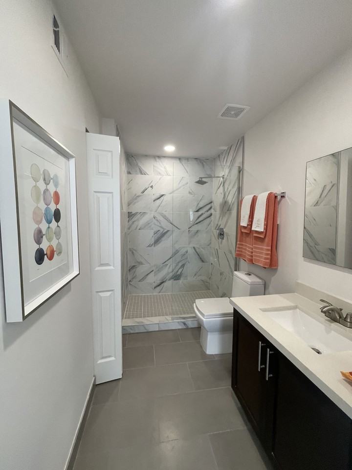 St Tropez Cir - Photo 6 of 8