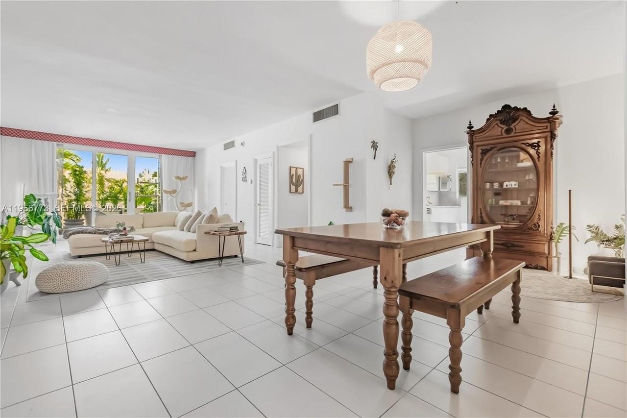 5001 Collins Ave #1K - Photo 3 of 26